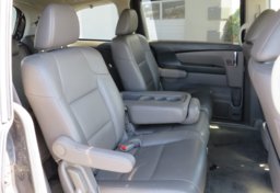 2015 Honda Odyssey - Image 34