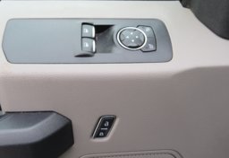 2019 Ford F-150 - Image 43