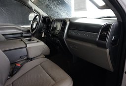 2022 Ford F-250 Super Duty - Image 39