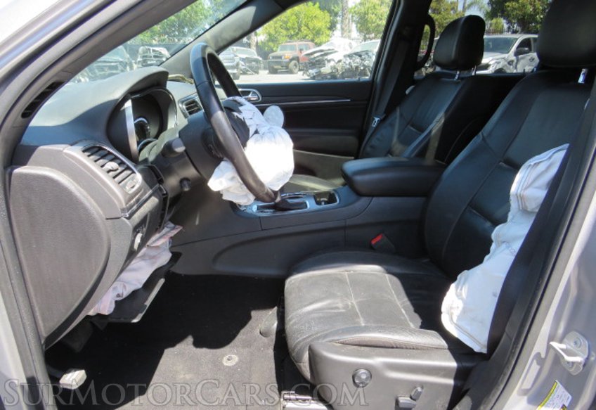 2020 Jeep Grand Cherokee - Image 23