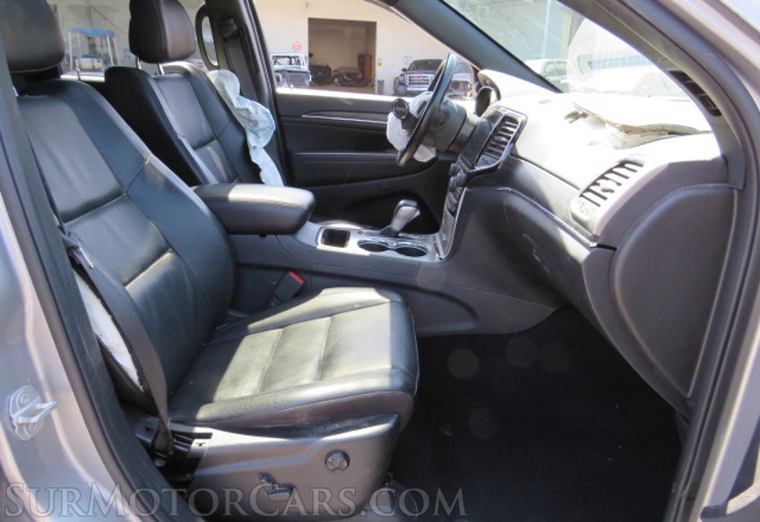2020 Jeep Grand Cherokee - Image 22
