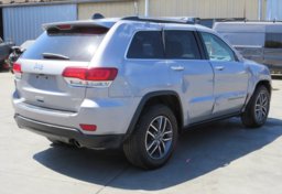 2020 Jeep Grand Cherokee - Image 7