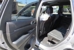 2020 Jeep Grand Cherokee - Image 26