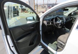 2020 Chevrolet Equinox - Image 32