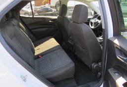 2020 Chevrolet Equinox - Image 24