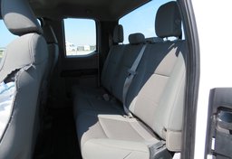 2018 Ford Super Duty F-250 SRW - Image 28