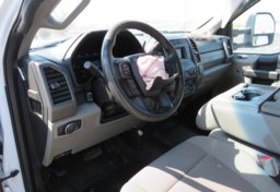2018 Ford Super Duty F-250 SRW - Image 24