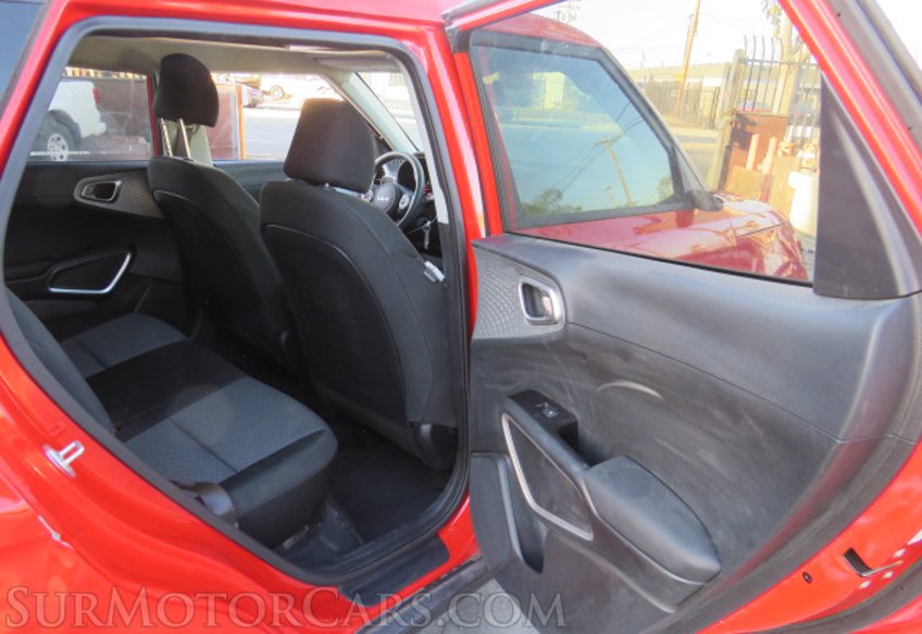 2022 Kia Soul - Image 22