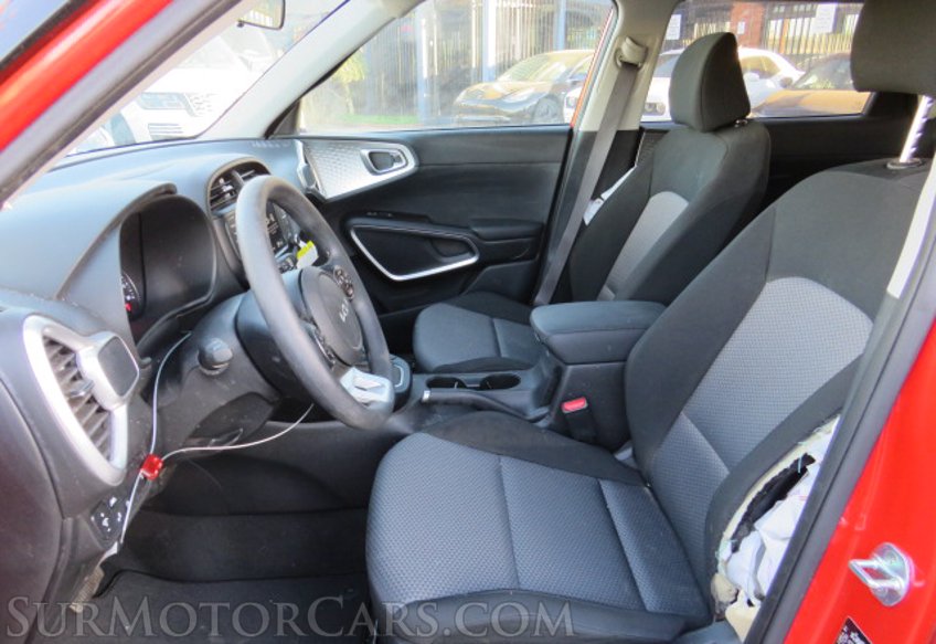 2022 Kia Soul - Image 23