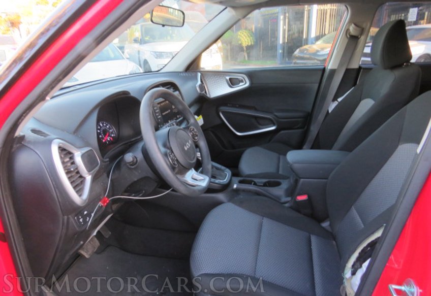 2022 Kia Soul - Image 25