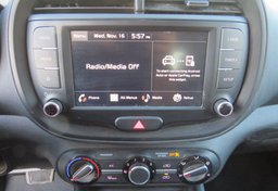 2022 Kia Soul - Image 34