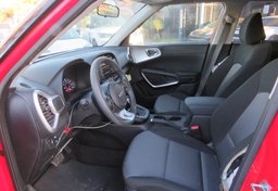 2022 Kia Soul - Image 25