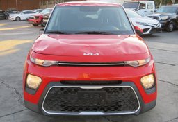 2022 Kia Soul - Image 11