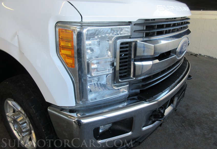 2017 Ford Super Duty F-350 SRW - Image 25