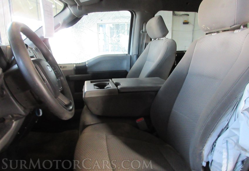 2017 Ford Super Duty F-350 SRW - Image 38