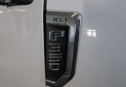 2017 Ford Super Duty F-350 SRW - Image 33