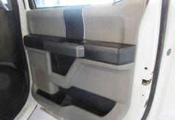 2017 Ford Super Duty F-350 SRW - Image 60