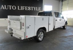 2017 Ford Super Duty F-350 SRW - Image 8