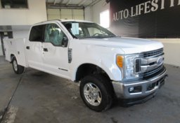 2017 Ford Super Duty F-350 SRW - Image 4