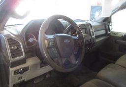 2017 Ford Super Duty F-350 SRW - Image 36