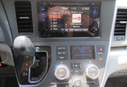 2015 Toyota Sienna - Image 41