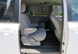2015 Toyota Sienna - Image 29