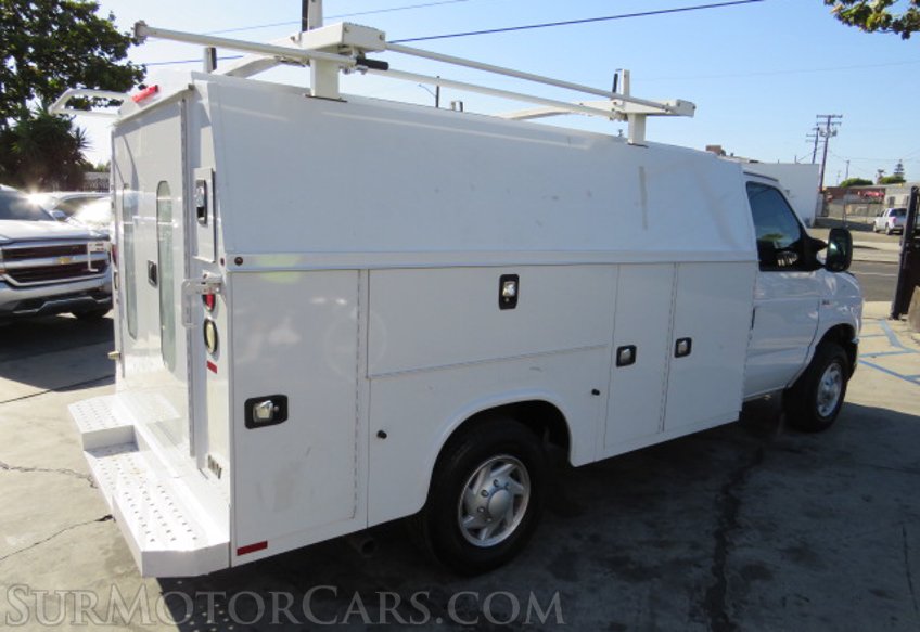 2015 Ford Econoline Commercial Cutaway - Image 8