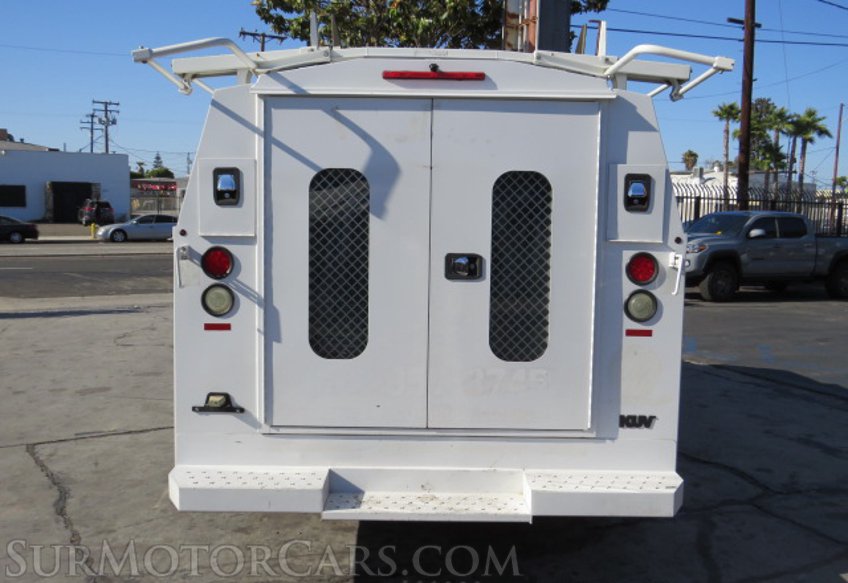 2015 Ford Econoline Commercial Cutaway - Image 17