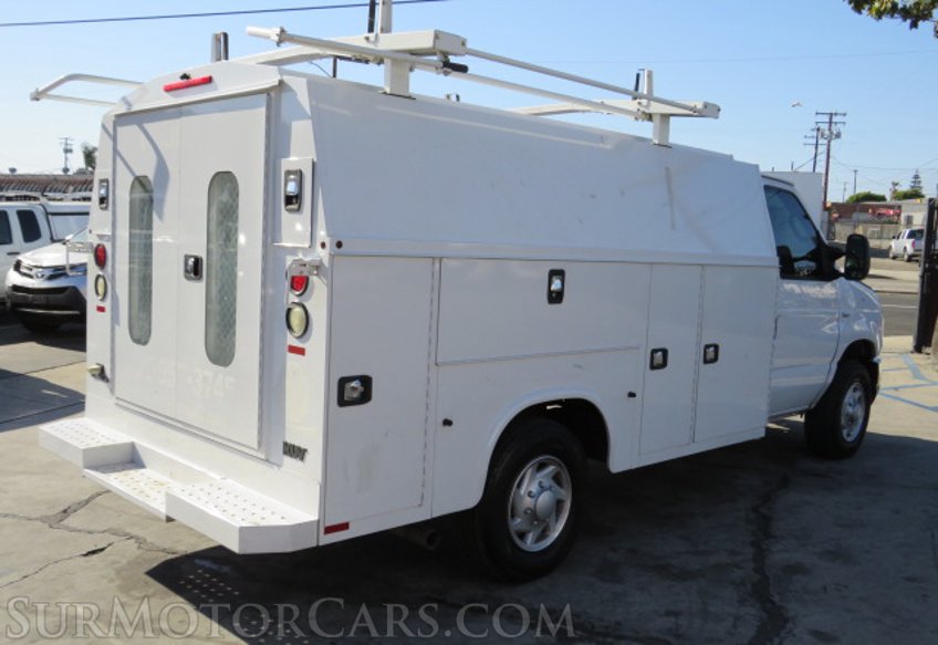 2015 Ford Econoline Commercial Cutaway - Image 6