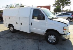 2015 Ford Econoline Commercial Cutaway - Image 3