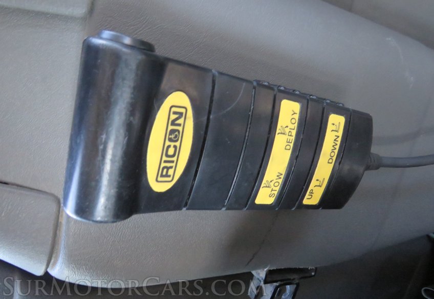 2018 GMC Savana Passenger - Image 65