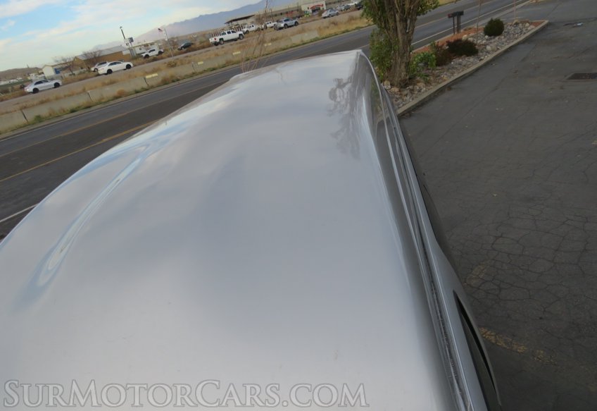 2018 GMC Savana Passenger - Image 16