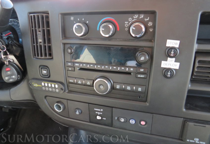 2018 GMC Savana Passenger - Image 56