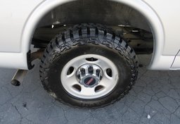 2018 GMC Savana Passenger - Image 24