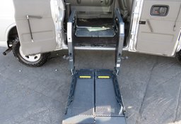 2018 GMC Savana Passenger - Image 48