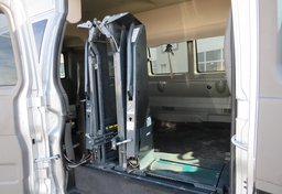 2018 GMC Savana Passenger - Image 42