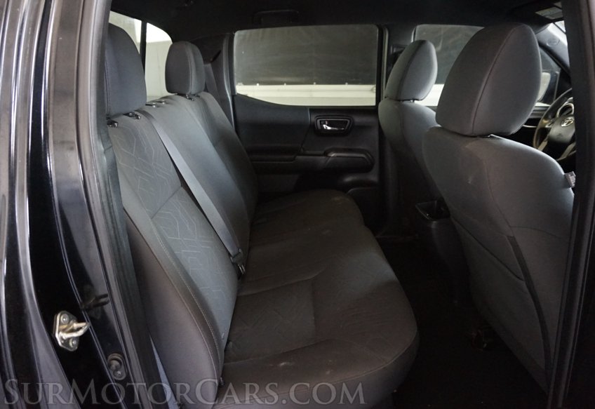 2019 Toyota Tacoma - Image 30