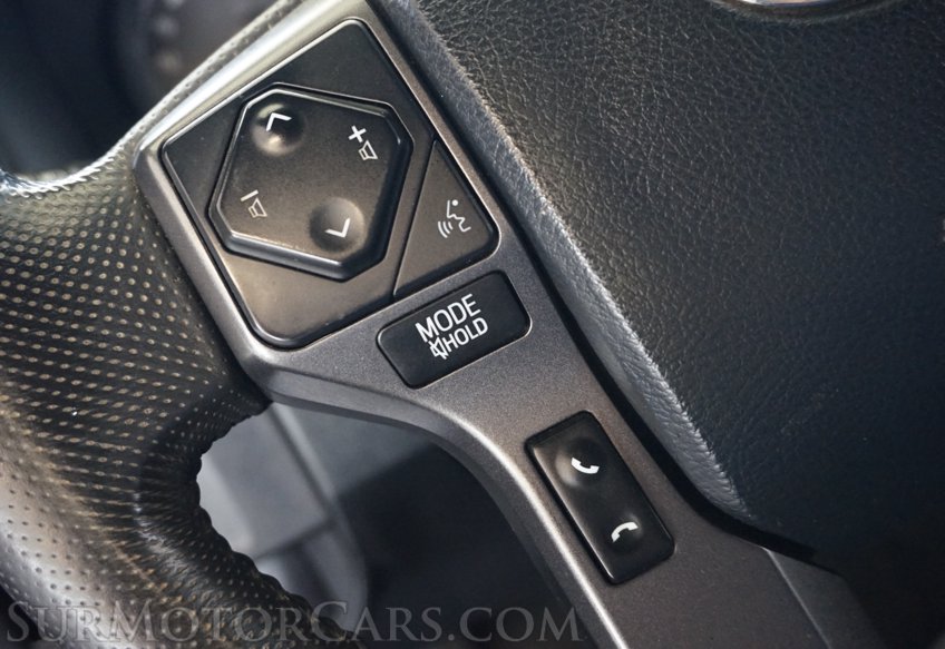 2019 Toyota Tacoma - Image 36