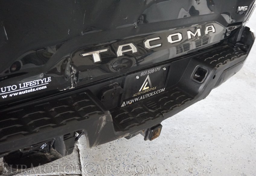 2019 Toyota Tacoma - Image 24