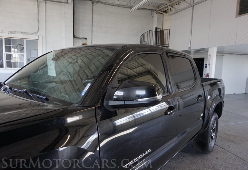 2019 Toyota Tacoma - Image 19