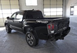 2019 Toyota Tacoma - Image 6