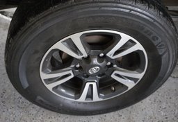 2019 Toyota Tacoma - Image 52