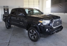 2019 Toyota Tacoma - Image 3