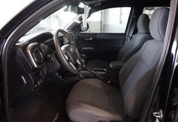 2019 Toyota Tacoma - Image 28