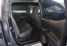 2019 Toyota Tacoma - Image 33