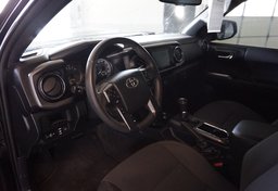 2019 Toyota Tacoma - Image 29