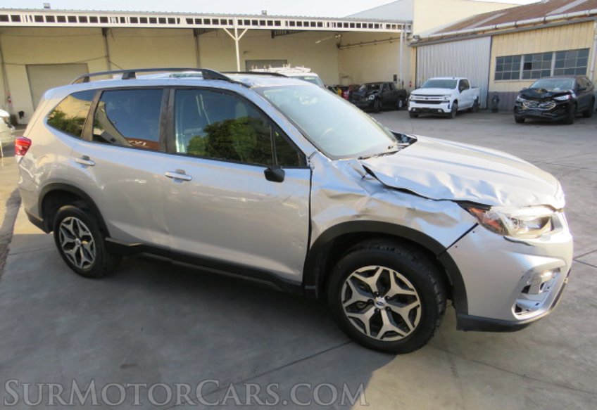 2019 Subaru Forester - Image 4