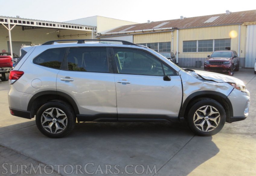 2019 Subaru Forester - Image 9