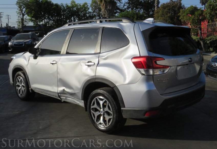 2019 Subaru Forester - Image 8