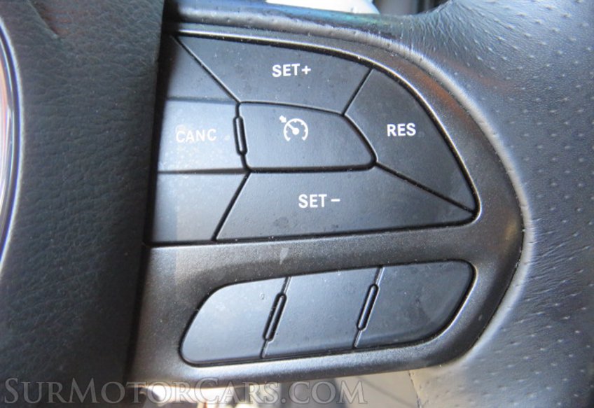 2020 Dodge Charger - Image 41